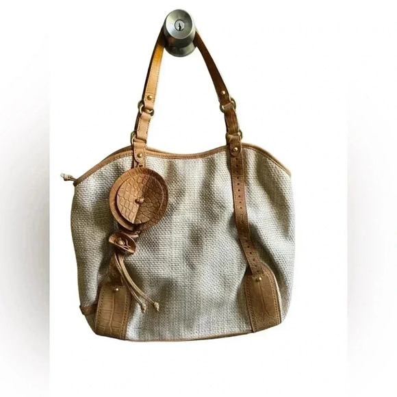 Cole Haan Serena Jitney Straw & Leather. Tote with soft pink lining. - Picture 6 of 11